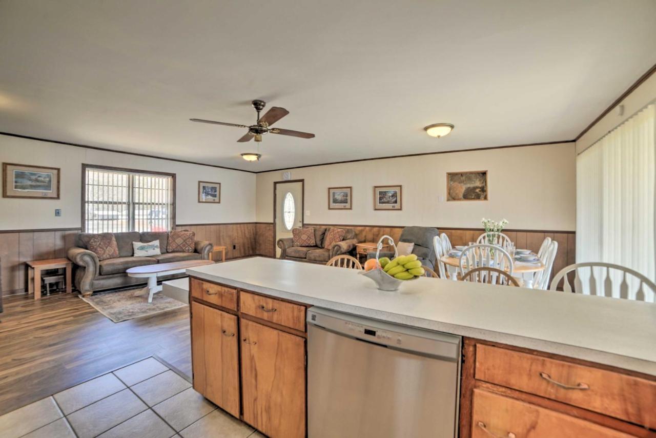 Waterfront Tennessee Home On Kentucky Lake With Deck Springville ภายนอก รูปภาพ